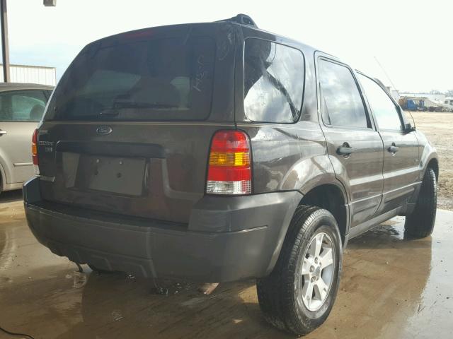 1FMYU03Z87KA04003 - 2007 FORD ESCAPE XLT GRAY photo 4