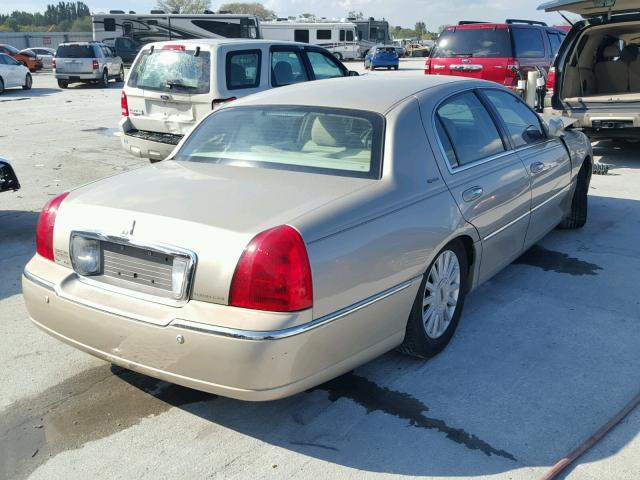 1LNHM81W05Y642697 - 2005 LINCOLN TOWN CAR S TAN photo 4