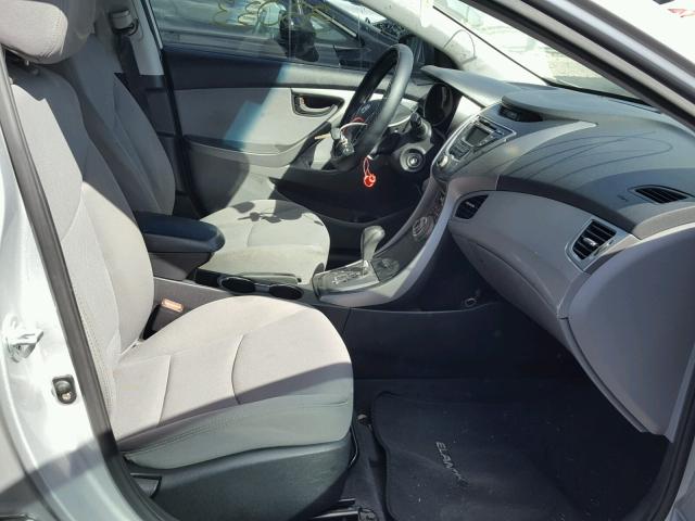 KMHDH4AEXDU639069 - 2013 HYUNDAI ELANTRA GL SILVER photo 5