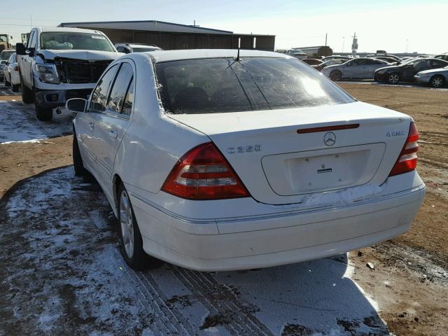 WDBRF87H96F773487 - 2006 MERCEDES-BENZ C 350 4MAT WHITE photo 3