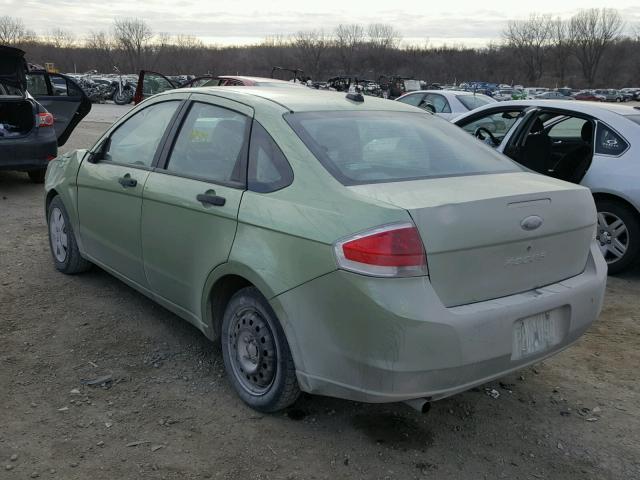 1FAHP34N58W165529 - 2008 FORD FOCUS S/SE GREEN photo 3