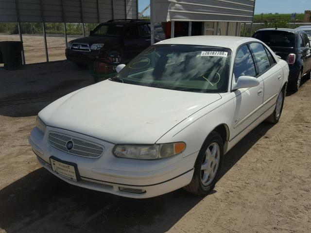 2G4WB55K321277627 - 2002 BUICK REGAL LS WHITE photo 2