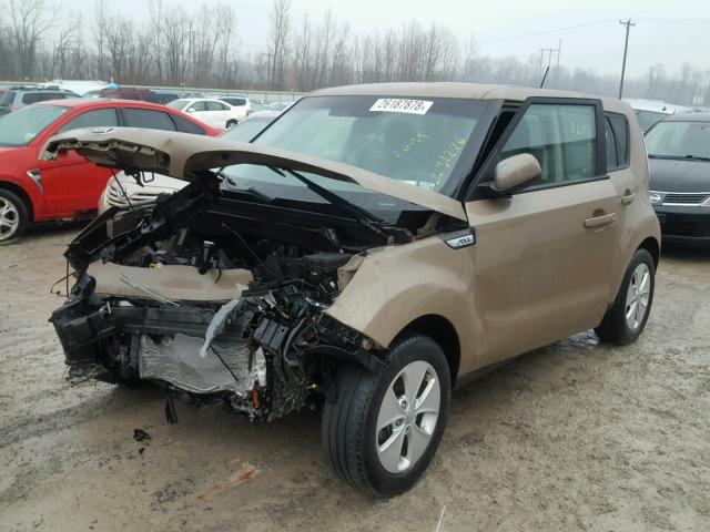 KNDJN2A27G7285055 - 2016 KIA SOUL BROWN photo 2