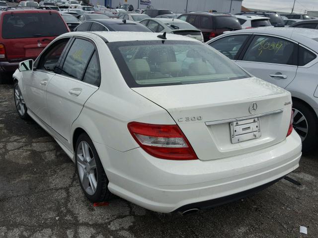 WDDGF8BB5AR091358 - 2010 MERCEDES-BENZ C 300 4MAT WHITE photo 3