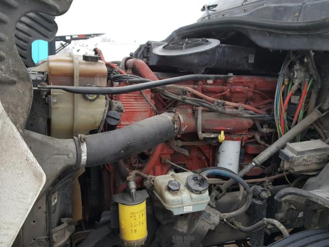 1FUJGLBG5BSAX3072 - 2011 FREIGHTLINER CASCADIA 1 WHITE photo 7