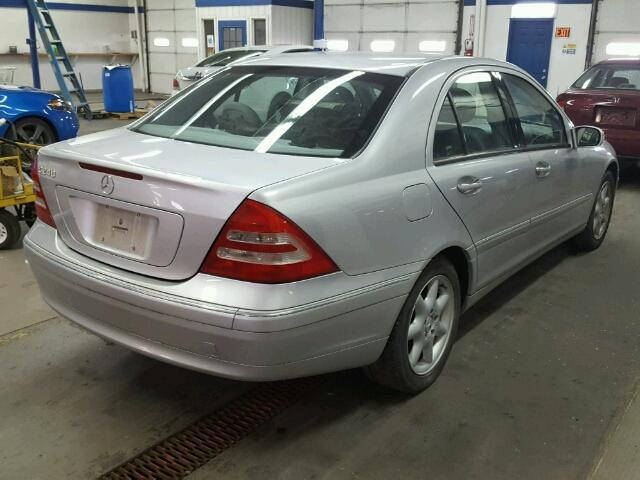 WDBRF61J84A547113 - 2004 MERCEDES-BENZ C 240 GRAY photo 4