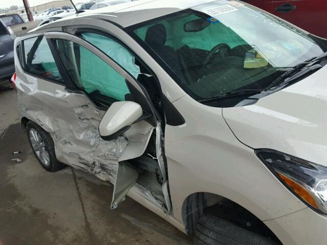 KL8CD6SA6GC607807 - 2016 CHEVROLET SPARK 1LT CREAM photo 9