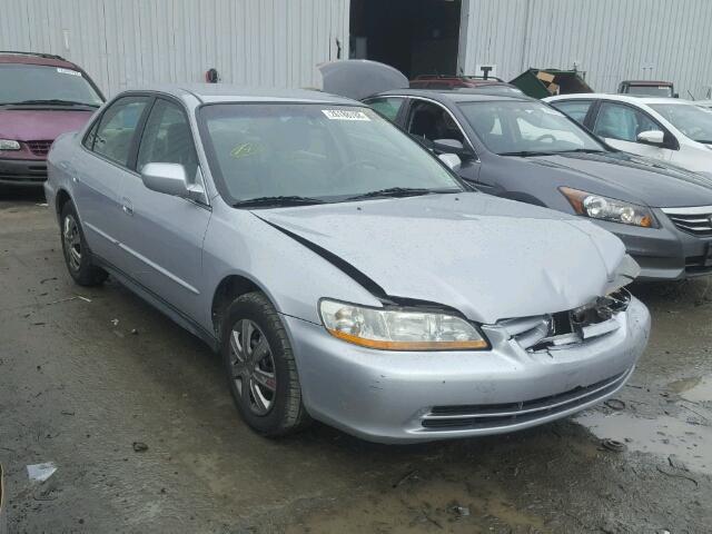 1HGCG66532A002466 - 2002 HONDA ACCORD LX SILVER photo 1