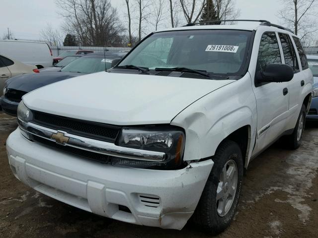 1GNDT13S422518591 - 2002 CHEVROLET TRAILBLAZE WHITE photo 2