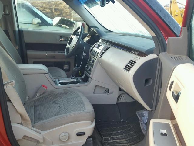 2FMGK5CC6ABD00584 - 2010 FORD FLEX SEL მუქწითელი ფოტო 5