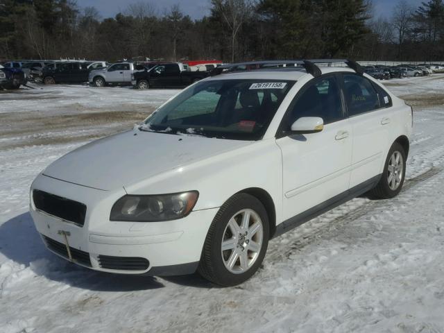 YV1MS382752112786 - 2005 VOLVO S40 2.4I WHITE photo 2