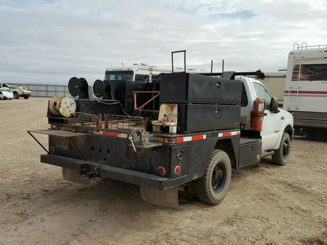 1FDWF37P54EC31431 - 2004 FORD F350 SUPER WHITE photo 4