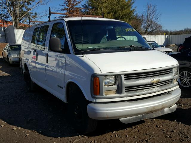 1GCGG25R311102451 - 2001 CHEVROLET EXPRESS G2 WHITE photo 1