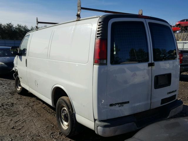 1GCGG25R311102451 - 2001 CHEVROLET EXPRESS G2 WHITE photo 3