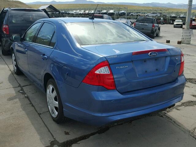 3FAHP0HAXAR116955 - 2010 FORD FUSION SE BLUE photo 3