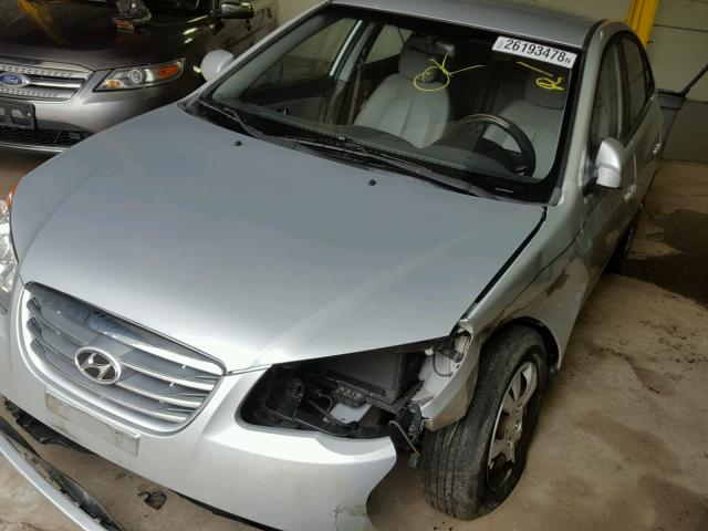 KMHDU4AD3AU005973 - 2010 HYUNDAI ELANTRA BL GRAY photo 2