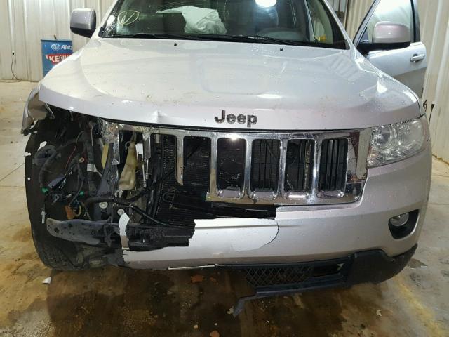 1C4RJEAG9CC116068 - 2012 JEEP GRAND CHER SILVER photo 7