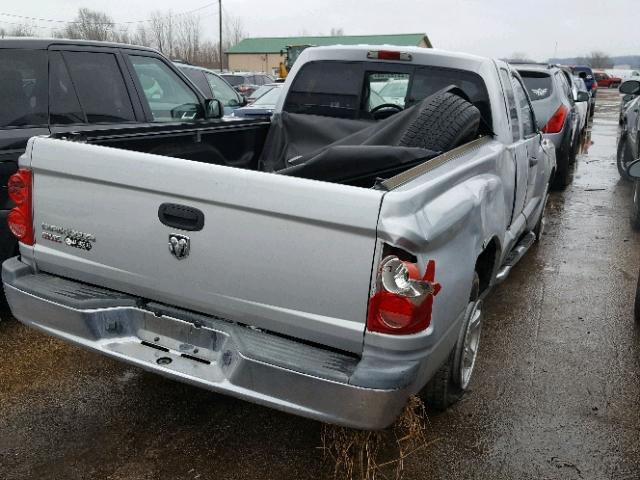 1D7HE42K65S110000 - 2005 DODGE DAKOTA SLT SILVER photo 4