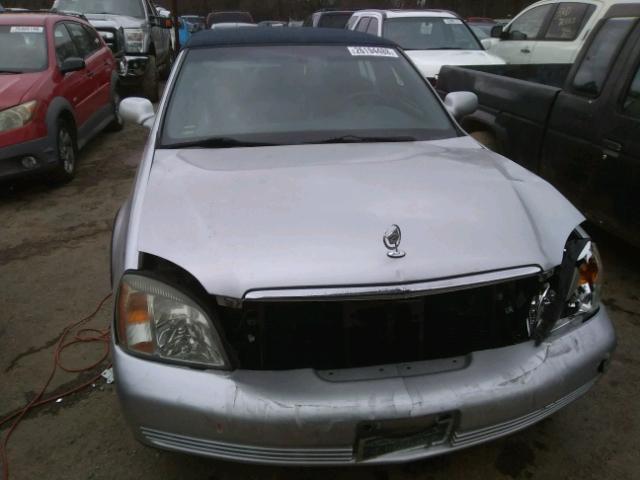 1G6KD54Y32U211430 - 2002 CADILLAC DEVILLE SILVER photo 9