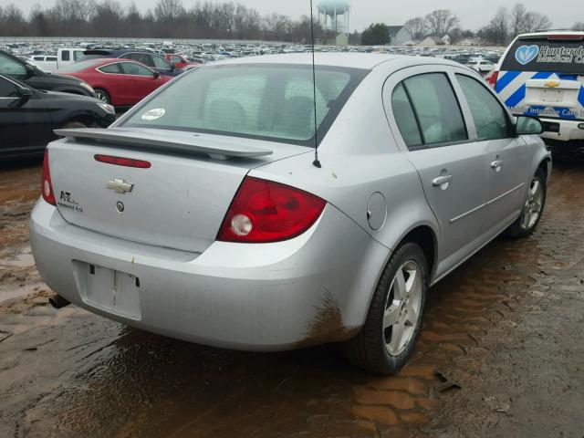 1G1AL52F457518548 - 2005 CHEVROLET COBALT LS SILVER photo 4