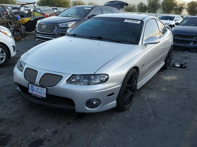 6G2VX12G34L296046 - 2004 PONTIAC GTO SILVER photo 2