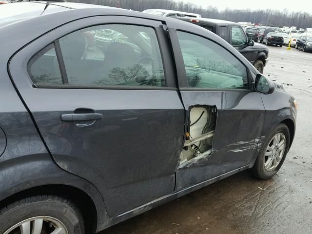 1G1JB5SH4C4215806 - 2012 CHEVROLET SONIC LS GRAY photo 9