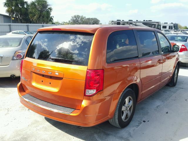 2D4RN3DGXBR696766 - 2011 DODGE GRAND CARA ORANGE photo 4