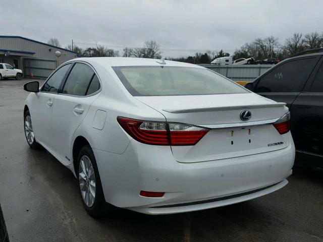 JTHBW1GG6E2052291 - 2014 LEXUS ES 300H WHITE photo 3