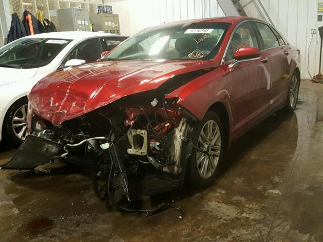 3LN6L2G97GR606970 - 2016 LINCOLN MKZ RED photo 2