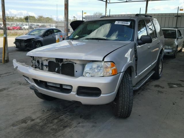 1FMZU63K74UA32269 - 2004 FORD EXPLORER X SILVER photo 2