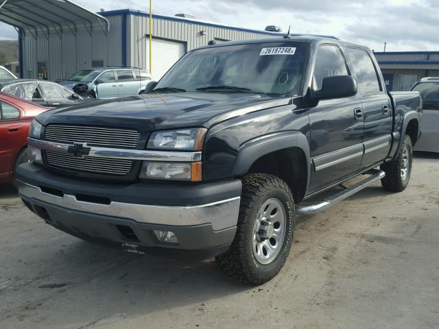 2GCEK13T651252780 - 2005 CHEVROLET SILVERADO BLACK photo 2