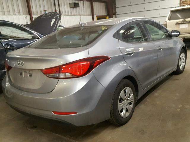 5NPDH4AE4GH710690 - 2016 HYUNDAI ELANTRA SE GRAY photo 4