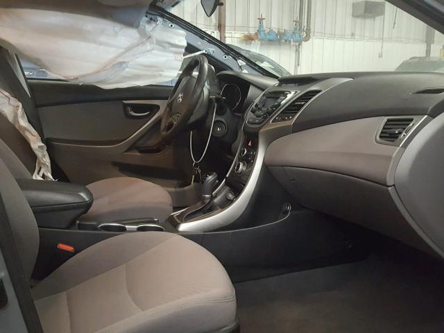 5NPDH4AE4GH710690 - 2016 HYUNDAI ELANTRA SE GRAY photo 5