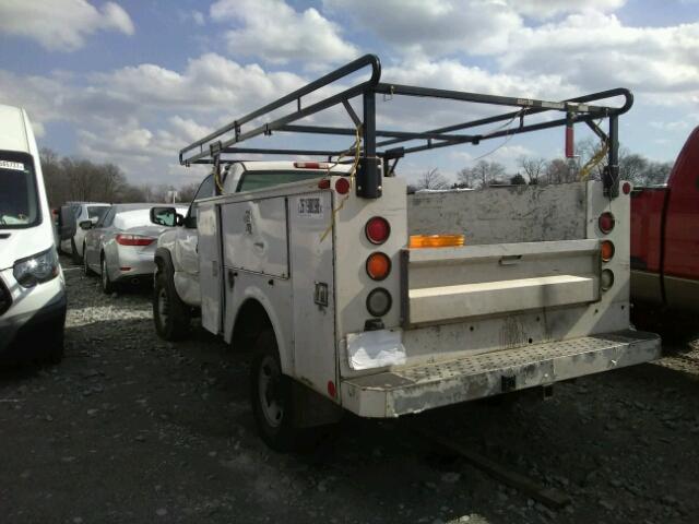 1GBHC24U67E159027 - 2007 CHEVROLET SILVERADO WHITE photo 3