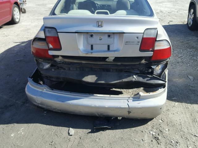 1HGCD5600VA127825 - 1997 HONDA ACCORD SE GOLD photo 9