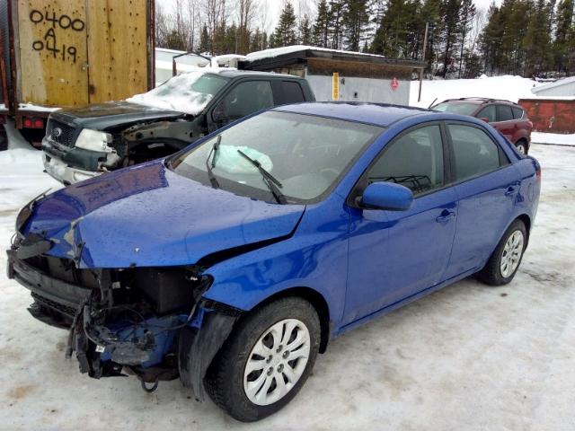 KNAFT4A28D5645736 - 2013 KIA FORTE LX BLUE photo 2