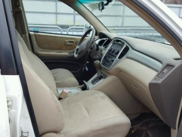 JTEEP21A350077811 - 2005 TOYOTA HIGHLANDER WHITE photo 5