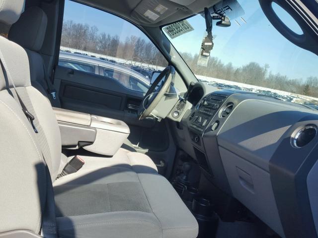 1FTRX14W64KC70562 - 2004 FORD F150 Grau Foto 5
