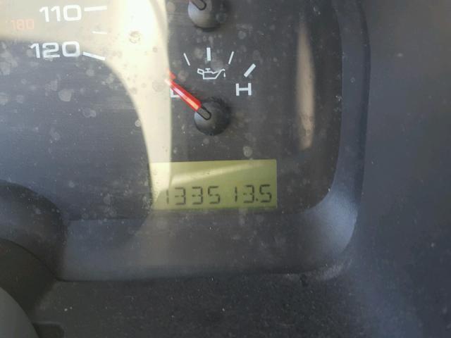 1FTRX14W64KC70562 - 2004 FORD F150 Grau Foto 8