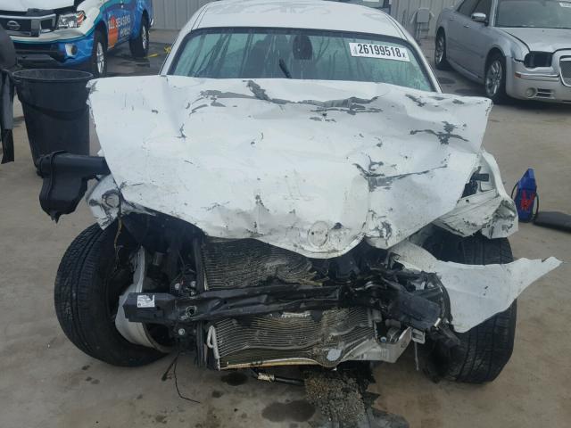 WBAUP7C50BVM54782 - 2011 BMW 128 I თეთრი ფოტო 10