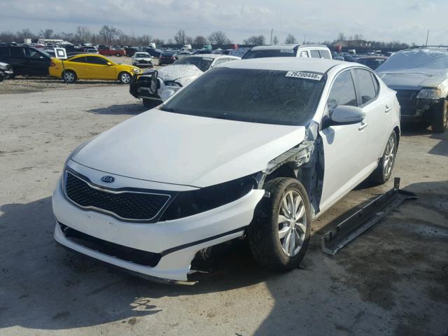 5XXGM4A7XFG459016 - 2015 KIA OPTIMA LX WHITE photo 2