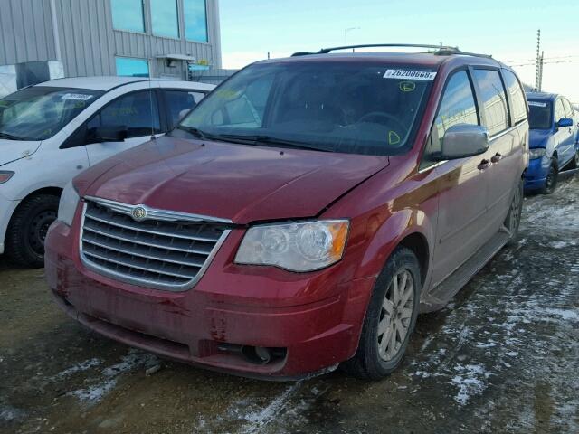 2A8HR54P98R753467 - 2008 CHRYSLER TOWN & COU RED photo 2