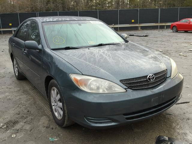 4T1BF30K52U527503 - 2002 TOYOTA CAMRY LE GREEN photo 1