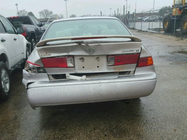 4T1BG22K71U036837 - 2001 TOYOTA CAMRY CE TAN photo 9