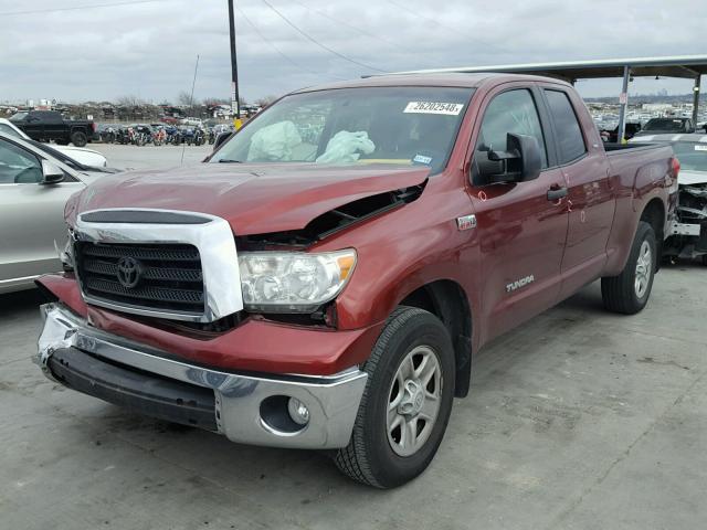 5TFRV54108X051994 - 2008 TOYOTA TUNDRA DOU RED photo 2