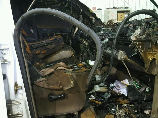 3D7KU28CX4G211592 - 2004 DODGE RAM 2500 S WHITE photo 5