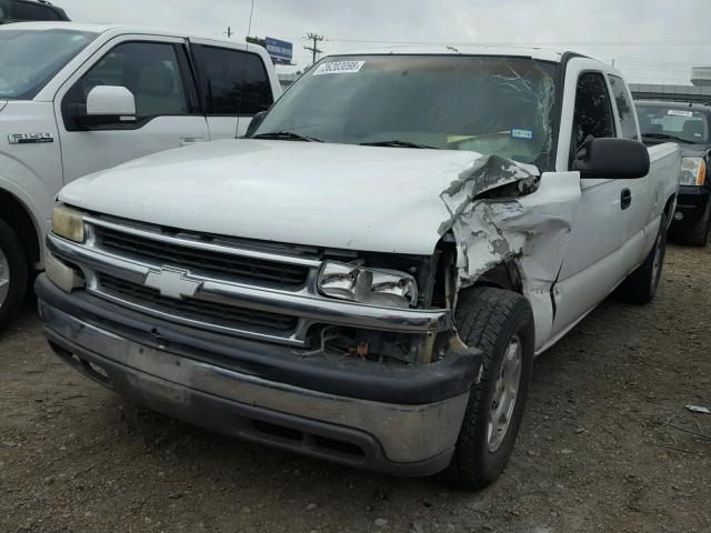 2GCEC19T231223861 - 2003 CHEVROLET SILVERADO WHITE photo 2