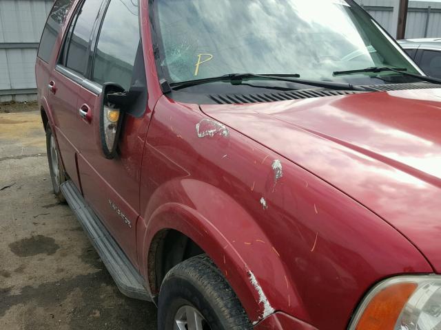 5LMFU27575LJ13499 - 2005 LINCOLN NAVIGATOR წითელი ფოტო 9