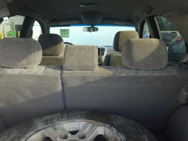 KNDJC733855356264 - 2005 KIA SORENTO EX GRAY photo 9