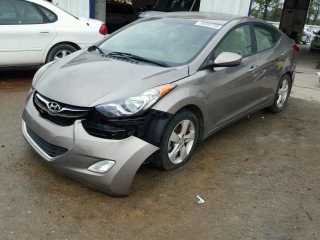 5NPDH4AE7DH180159 - 2013 HYUNDAI ELANTRA GL BROWN photo 2